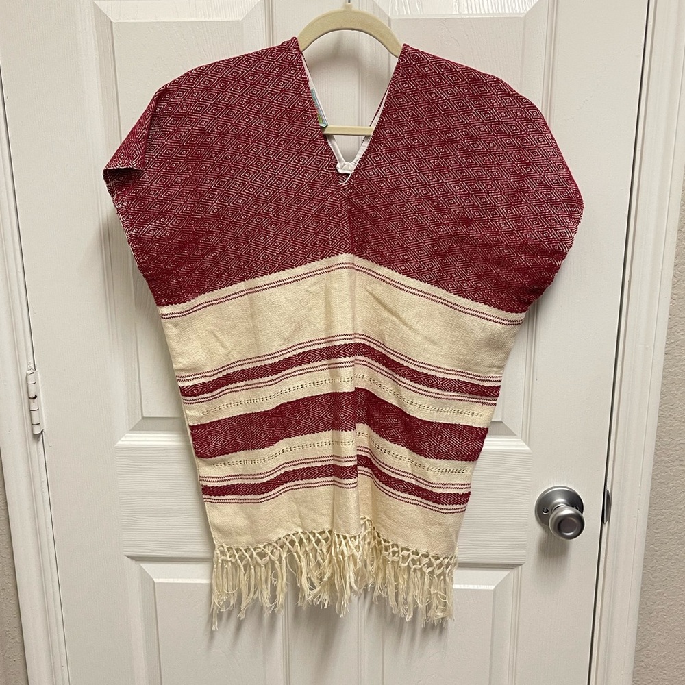 Nativa Poncho Top